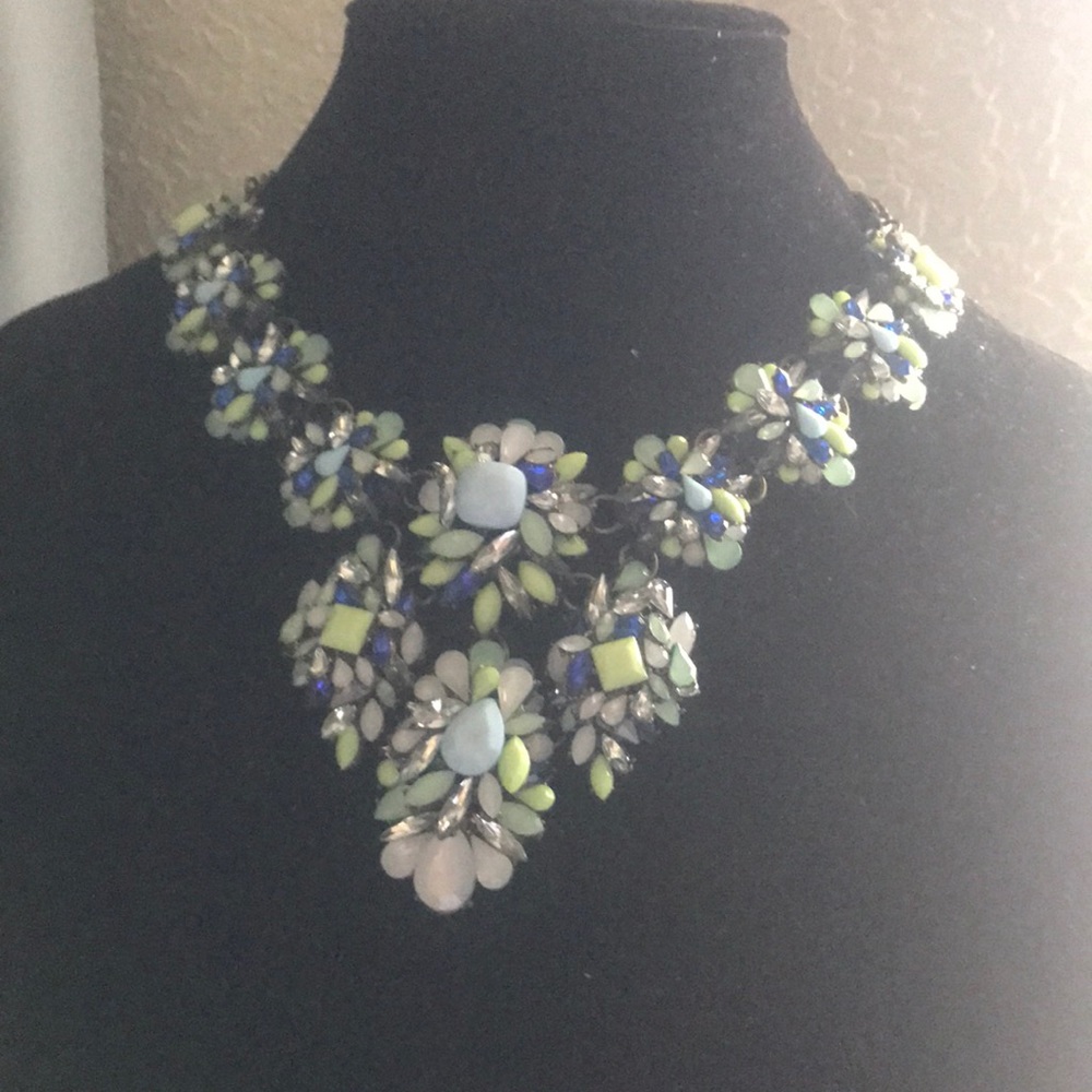 Beautiful Statement Necklace 24 inches long.